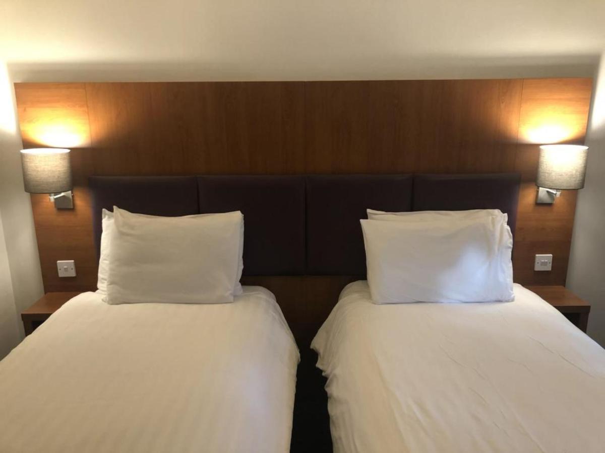 Bluemont Hotel 브롬즈그로브 외부 사진