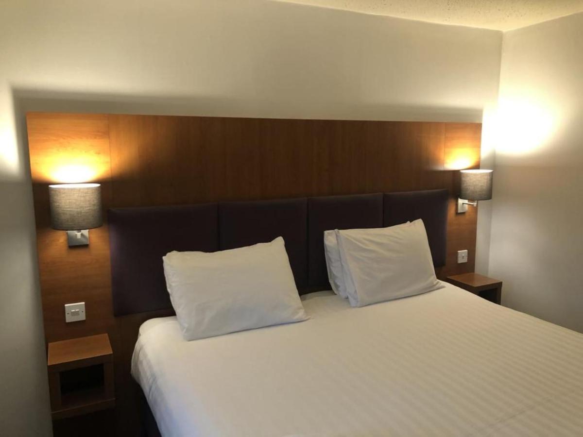 Bluemont Hotel 브롬즈그로브 외부 사진